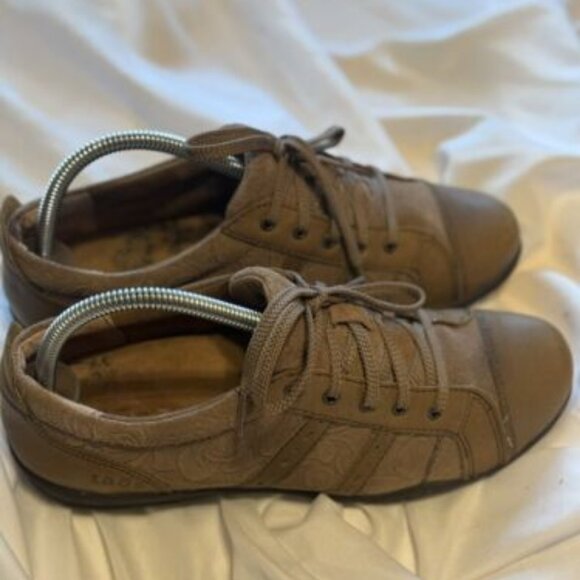 Taos Women's Oxford Brown Leather Casual Lace Up Low Walking Sneakers Size 8.5 - Picture 2 of 15